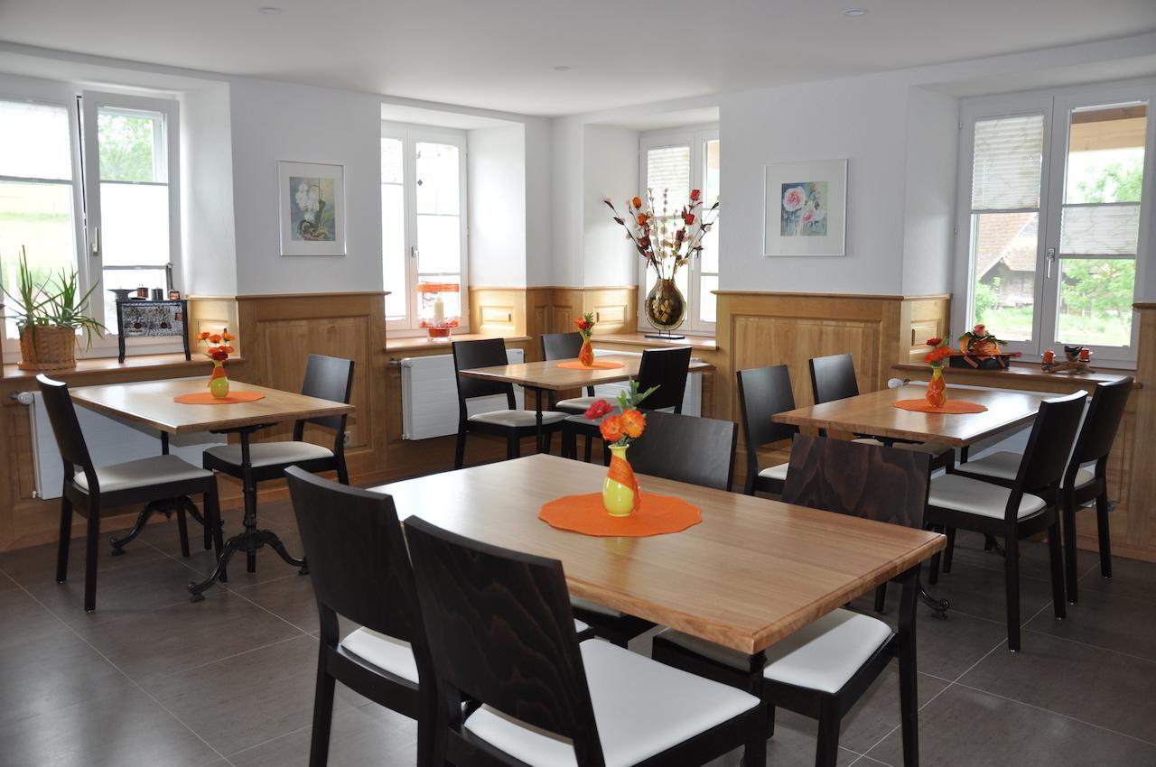 Le Relais Du Chateau Monney Cournillens Exterior foto