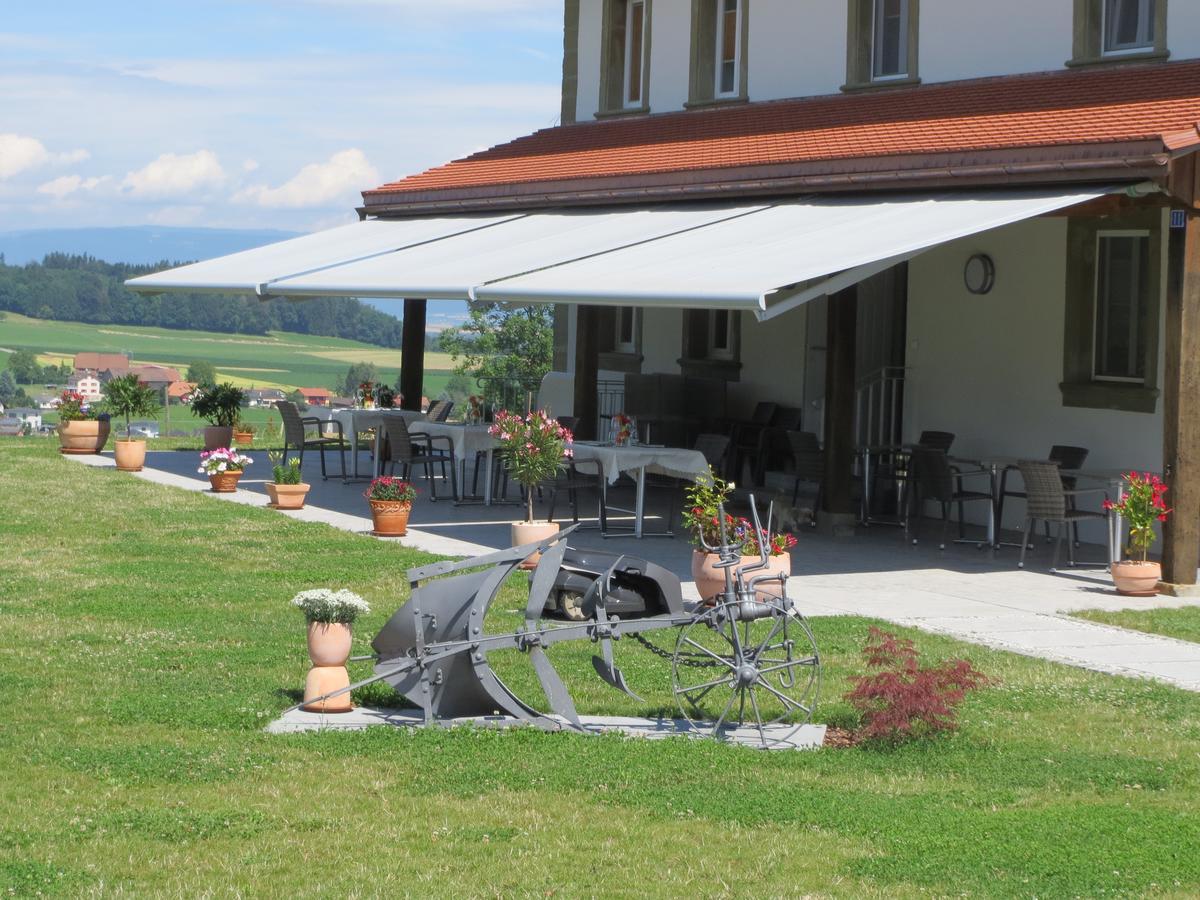 Le Relais Du Chateau Monney Cournillens Exterior foto